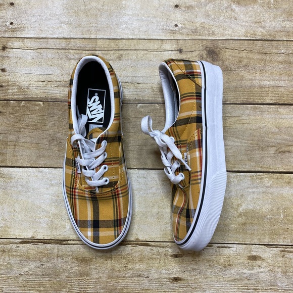 vans era plaid